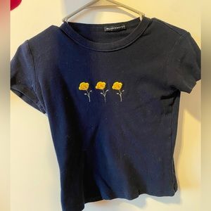 BRANDY MELVILLE FLOWER TEE